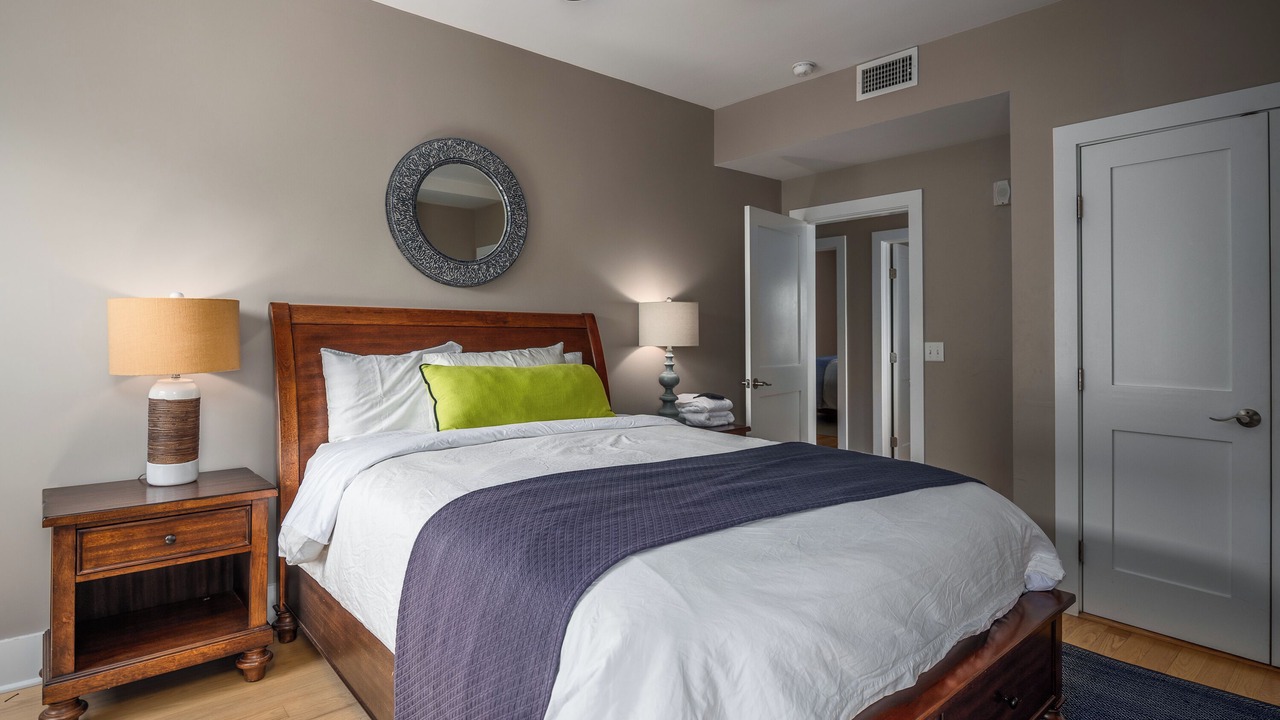 Photo of Bedroom in Yachting Village