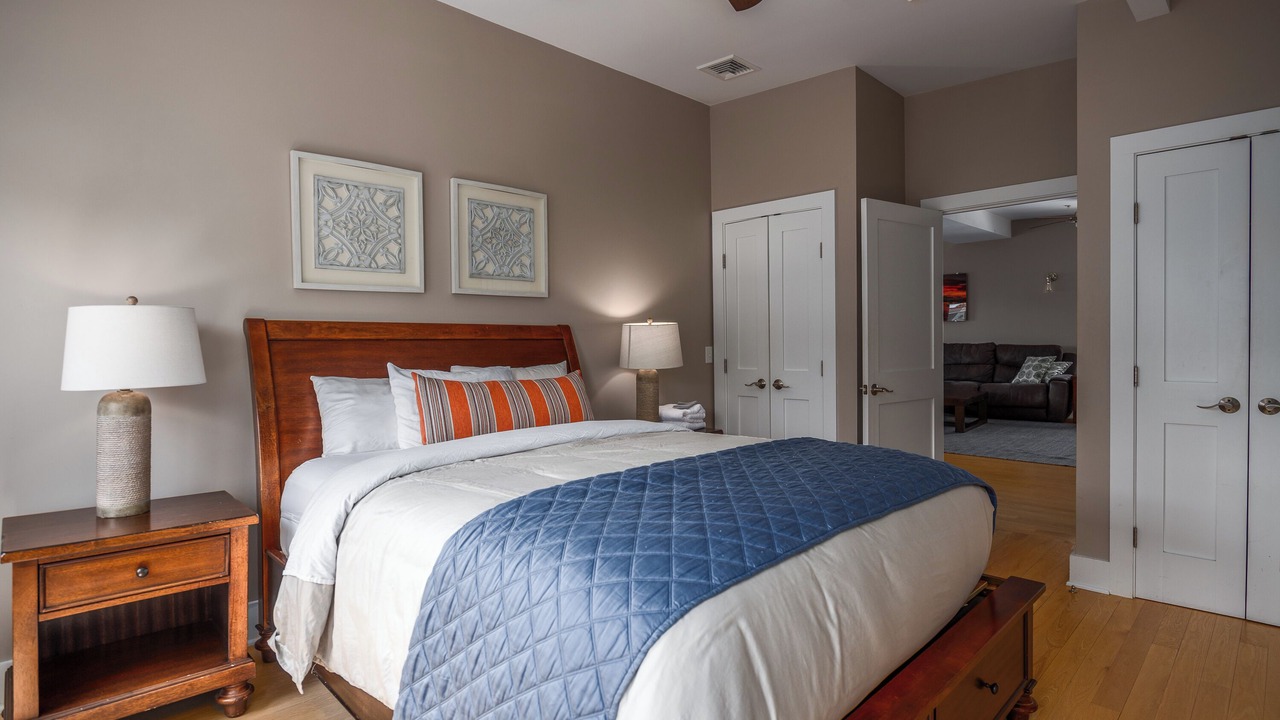 Photo of Bedroom in Yachting Village