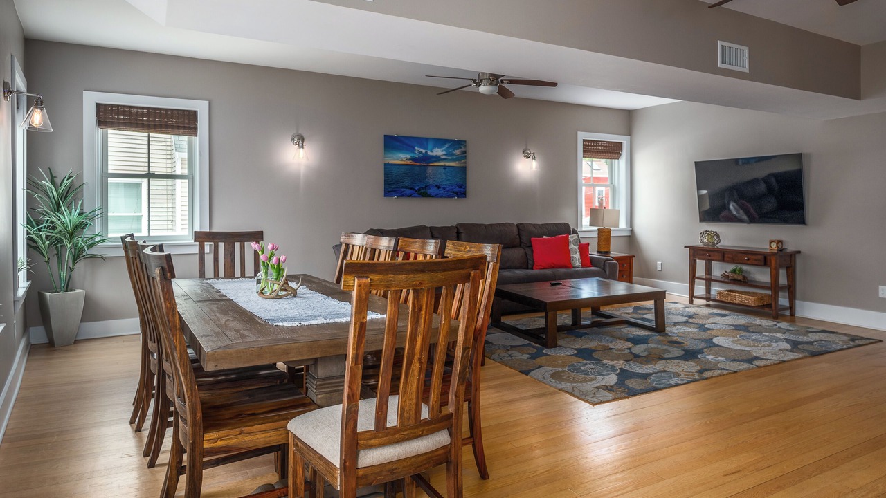 Photo of Livingroom in Yachting Village