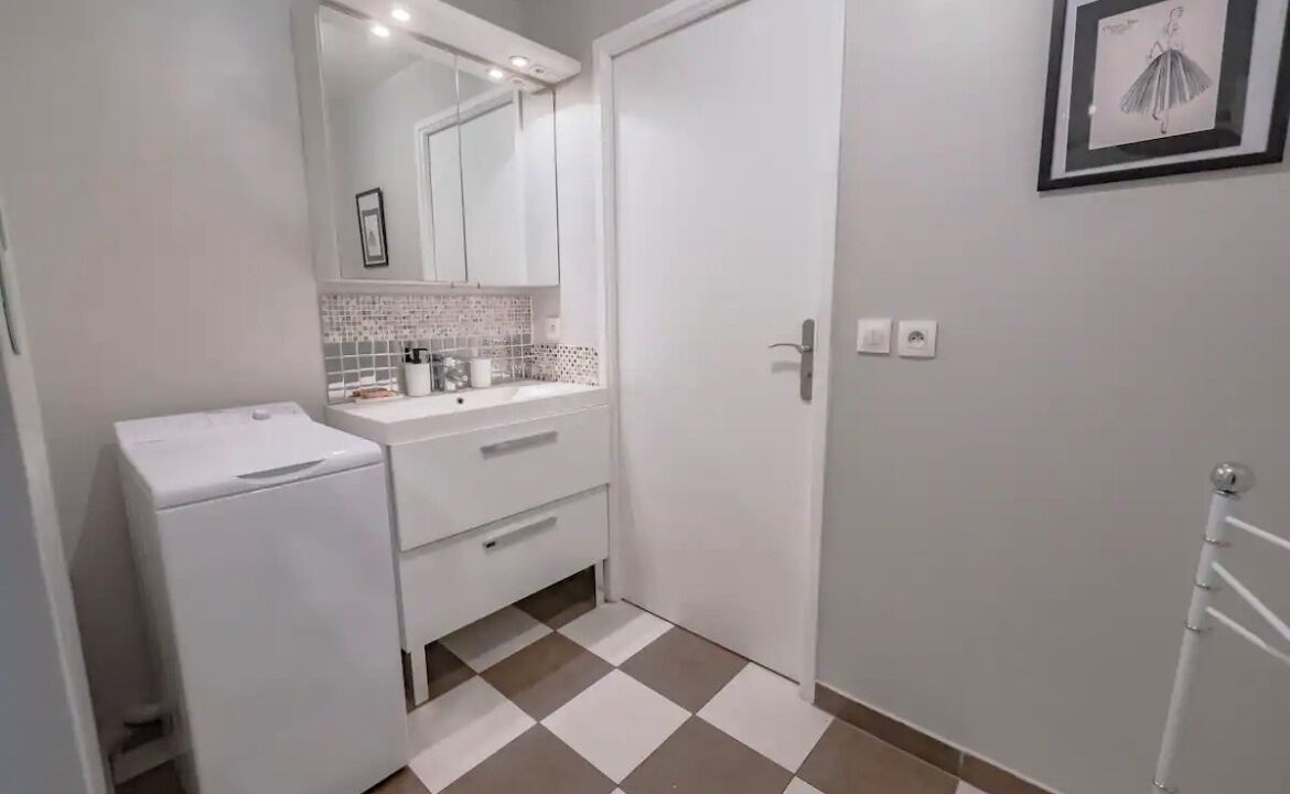 Photo of Bathroom in Bobigny