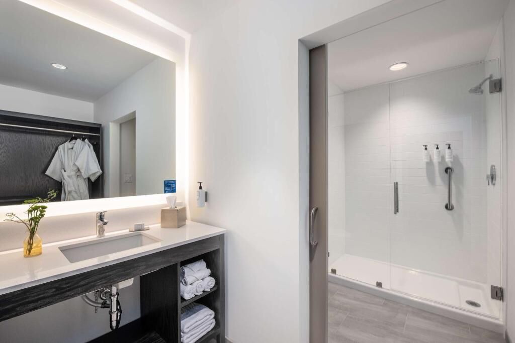 Photo of Bathroom in Central Area