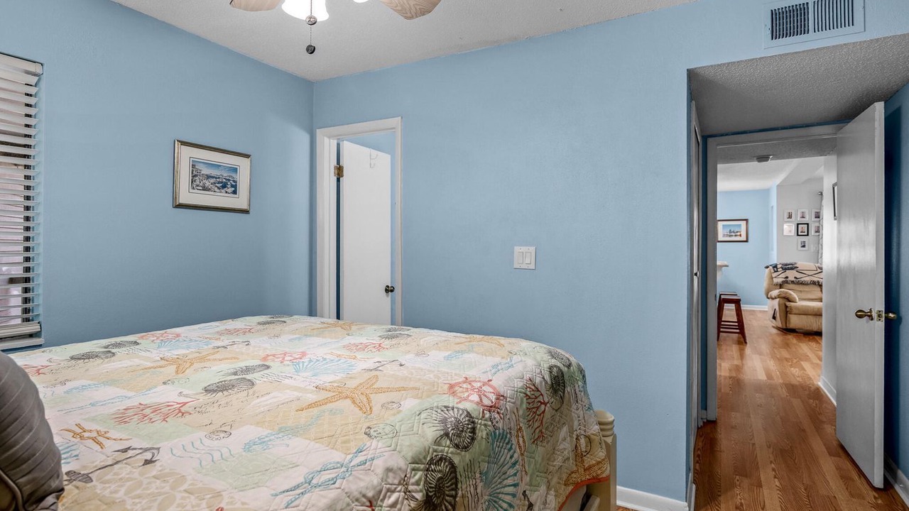 Photo of Bedroom in Carolina Shores