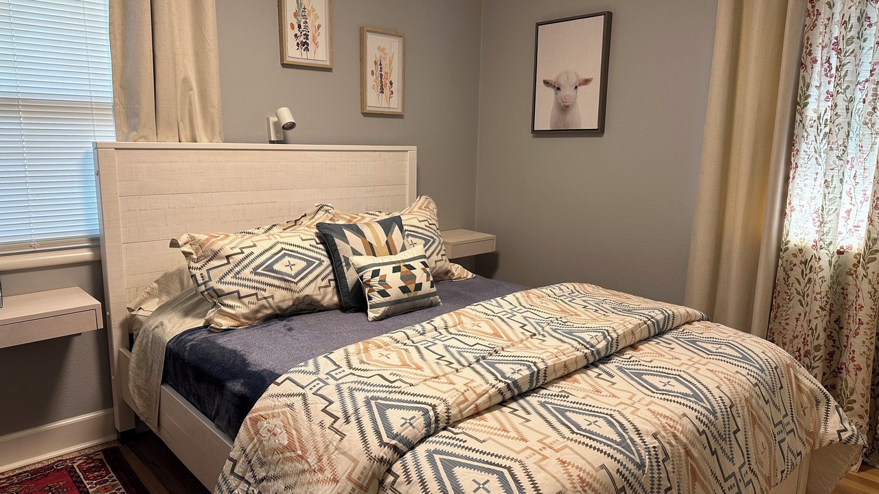 Photo of Bedroom in Cedar Hills