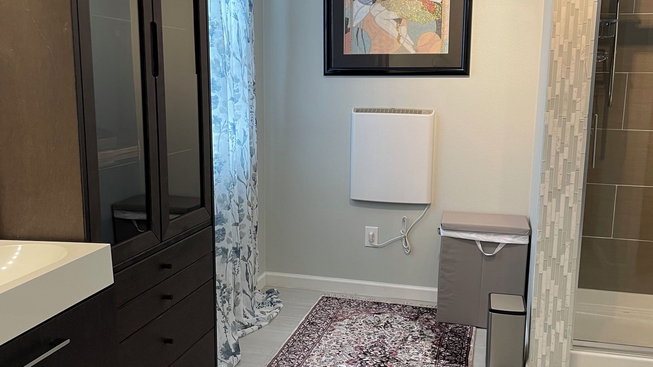 Photo of Bathroom in Cedar Hills