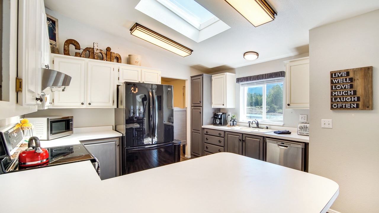 Photo of Others in Packwood