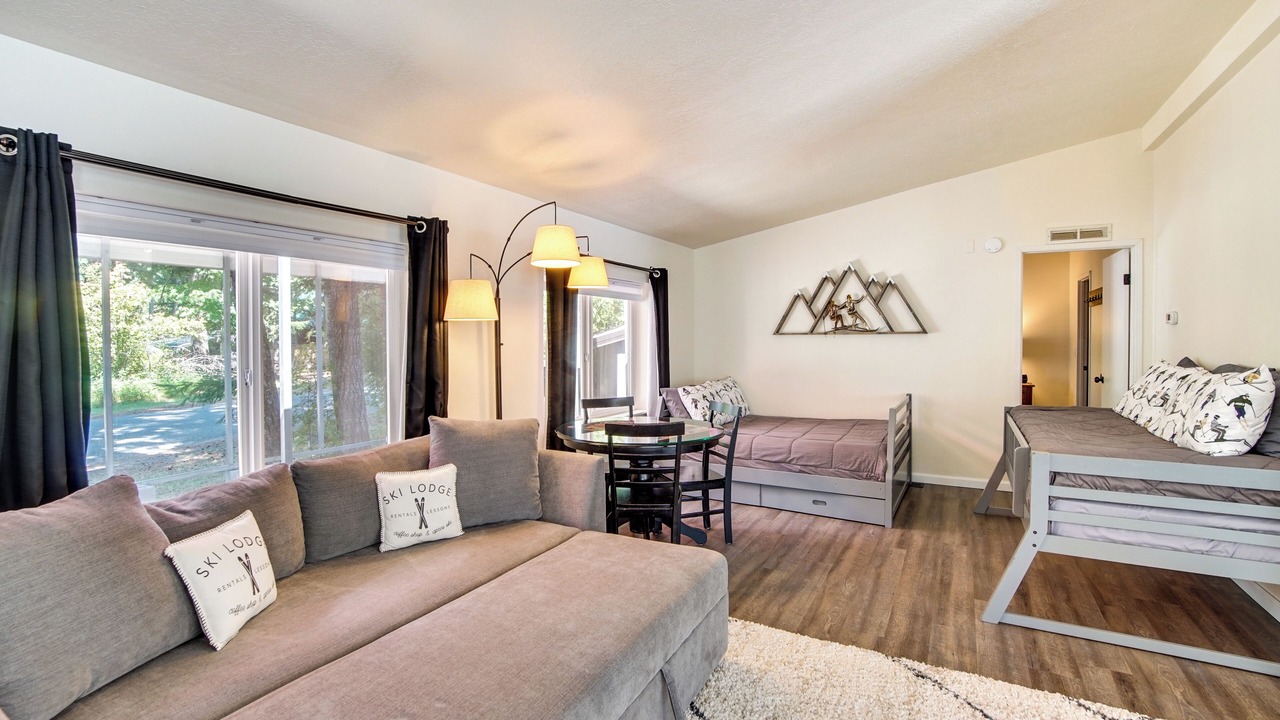 Photo of Livingroom in Packwood