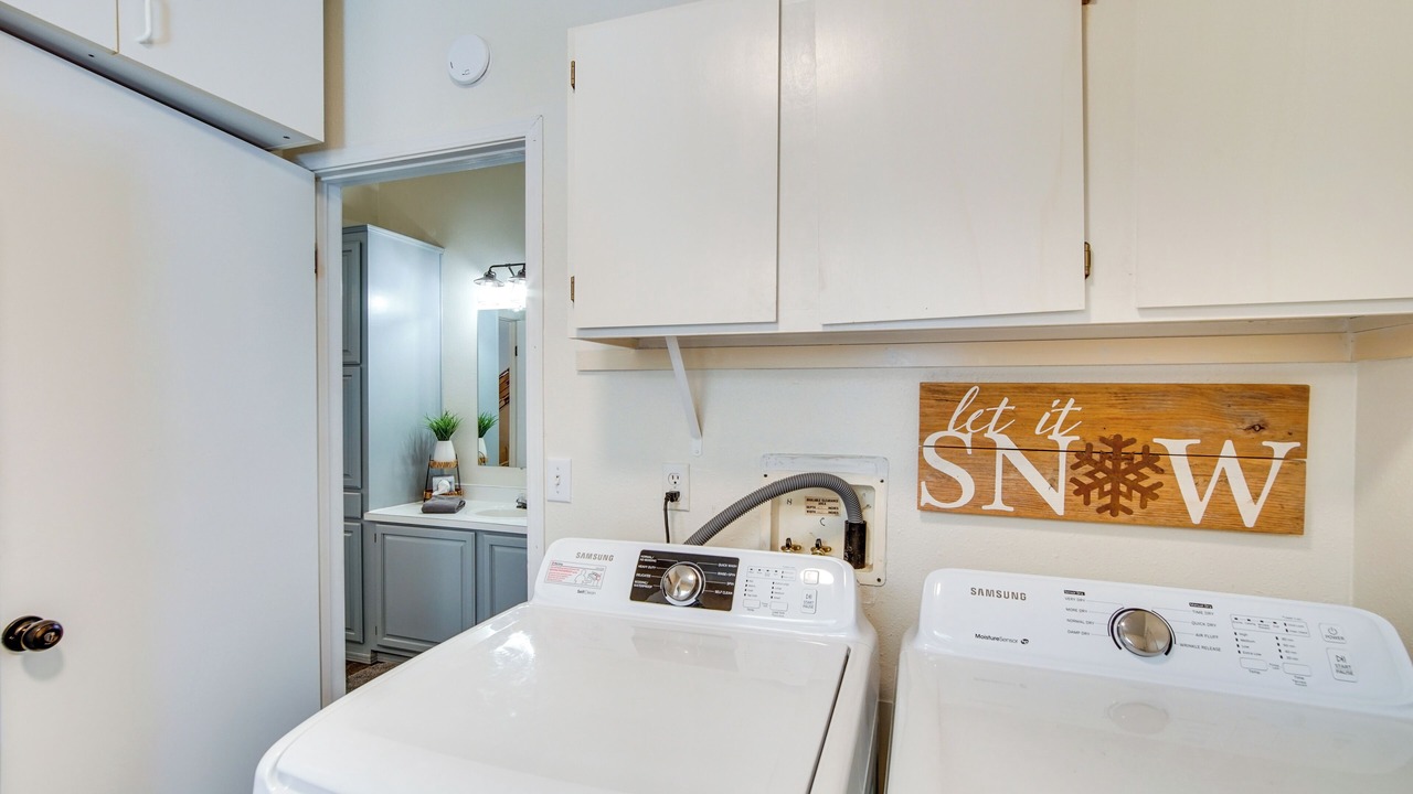 Photo of Others in Packwood