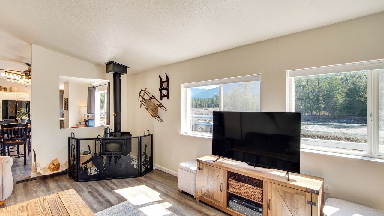 Photo of Others in Packwood