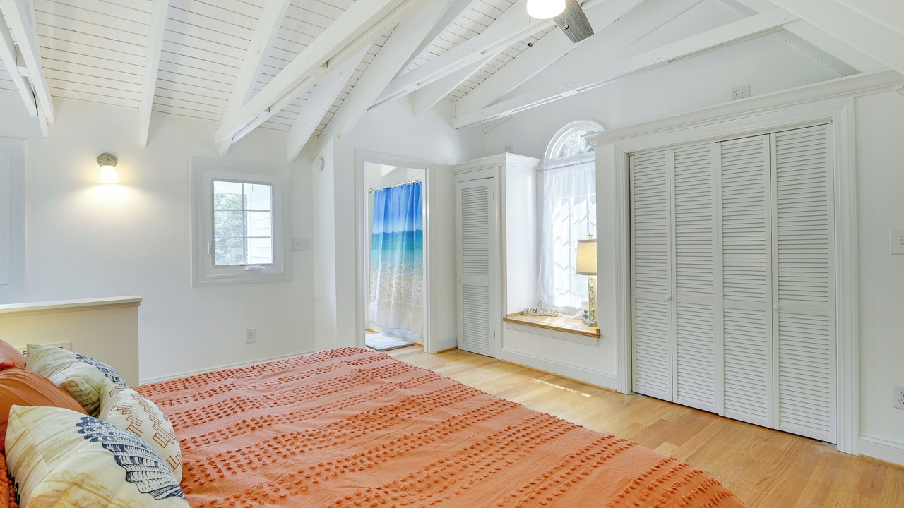 Photo of Bedroom in Chesapeake Beach