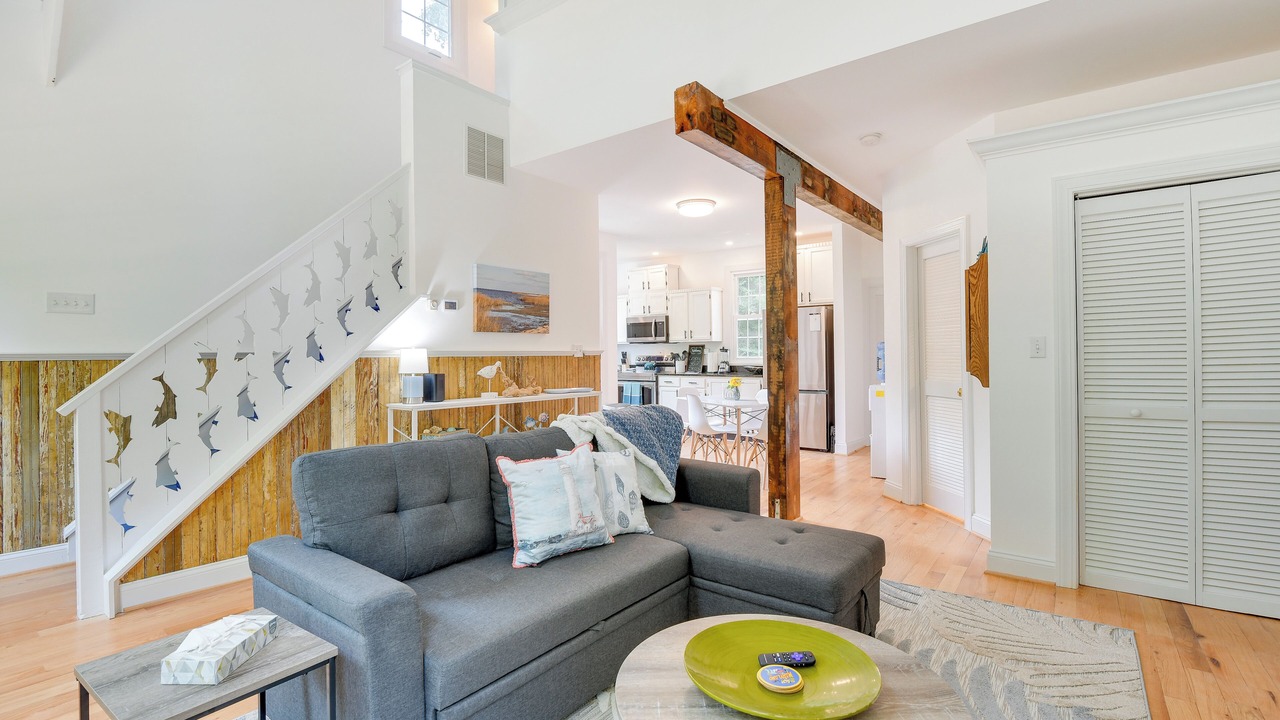 Photo of Livingroom in Chesapeake Beach