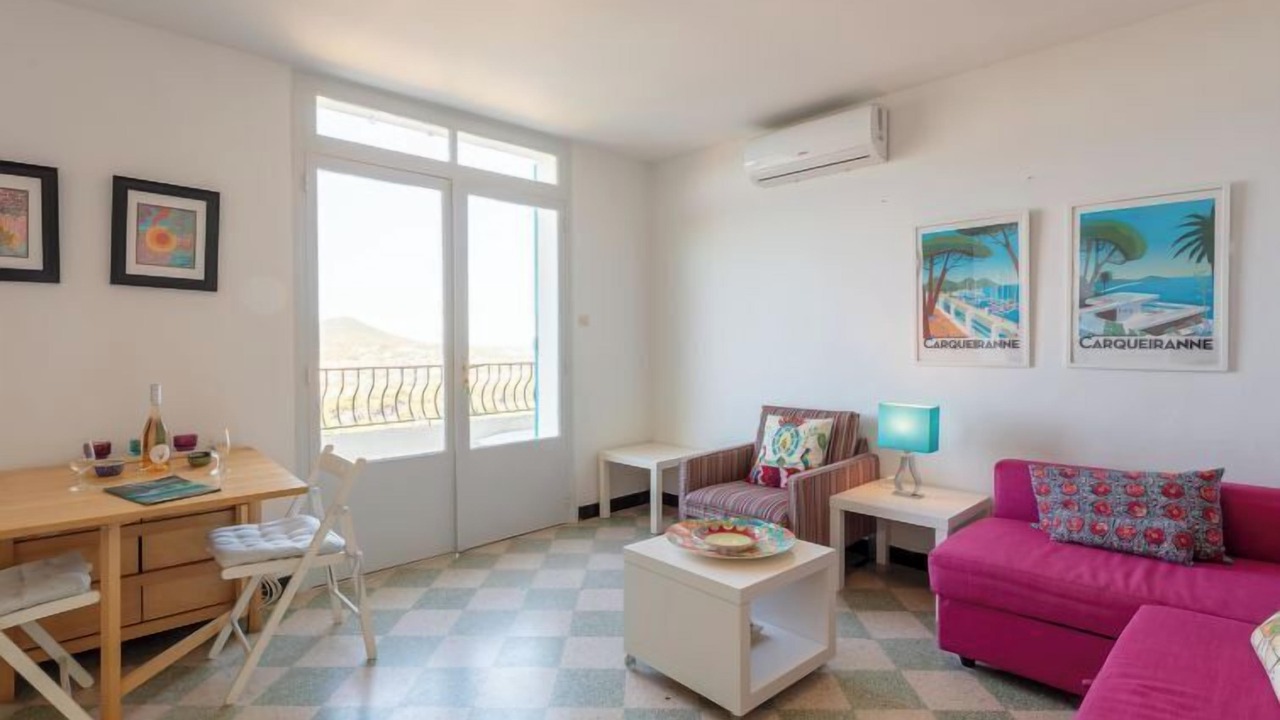 Photo of Livingroom in Carqueiranne