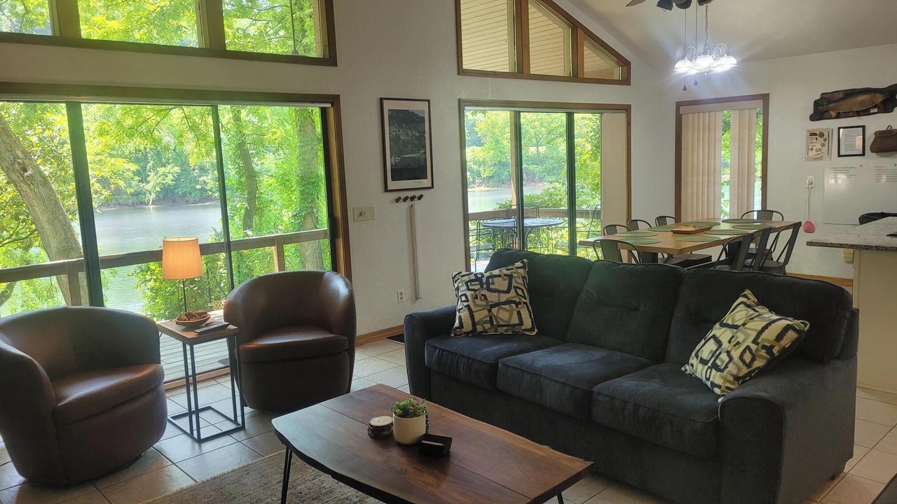 Photo of Bedroom in Lakeview