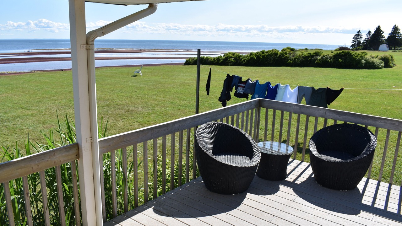 Photo of Patio Balcony in Canoe Cove