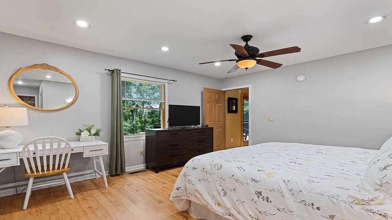 Photo of Bedroom in Mountain Springs