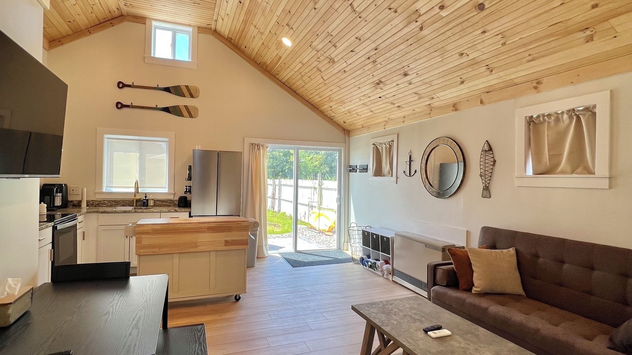 Photo of Livingroom in Town of Hastings