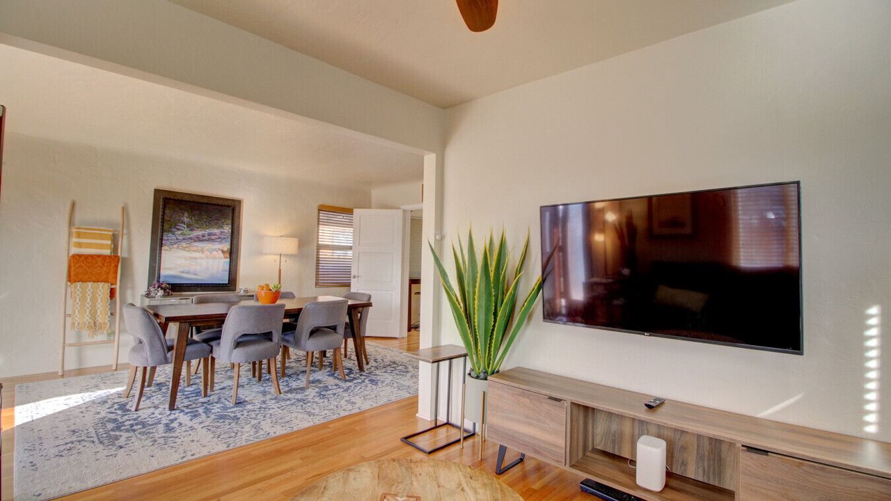 Photo of Bedroom in Nob Hill