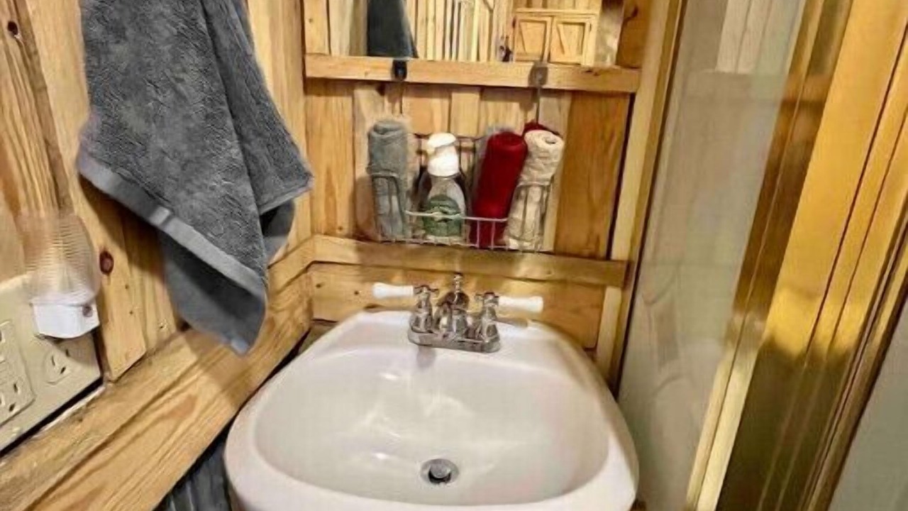 Photo of Bathroom in Eminence