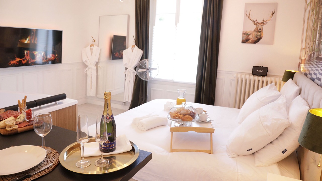 Photo of Bedroom in Senlis