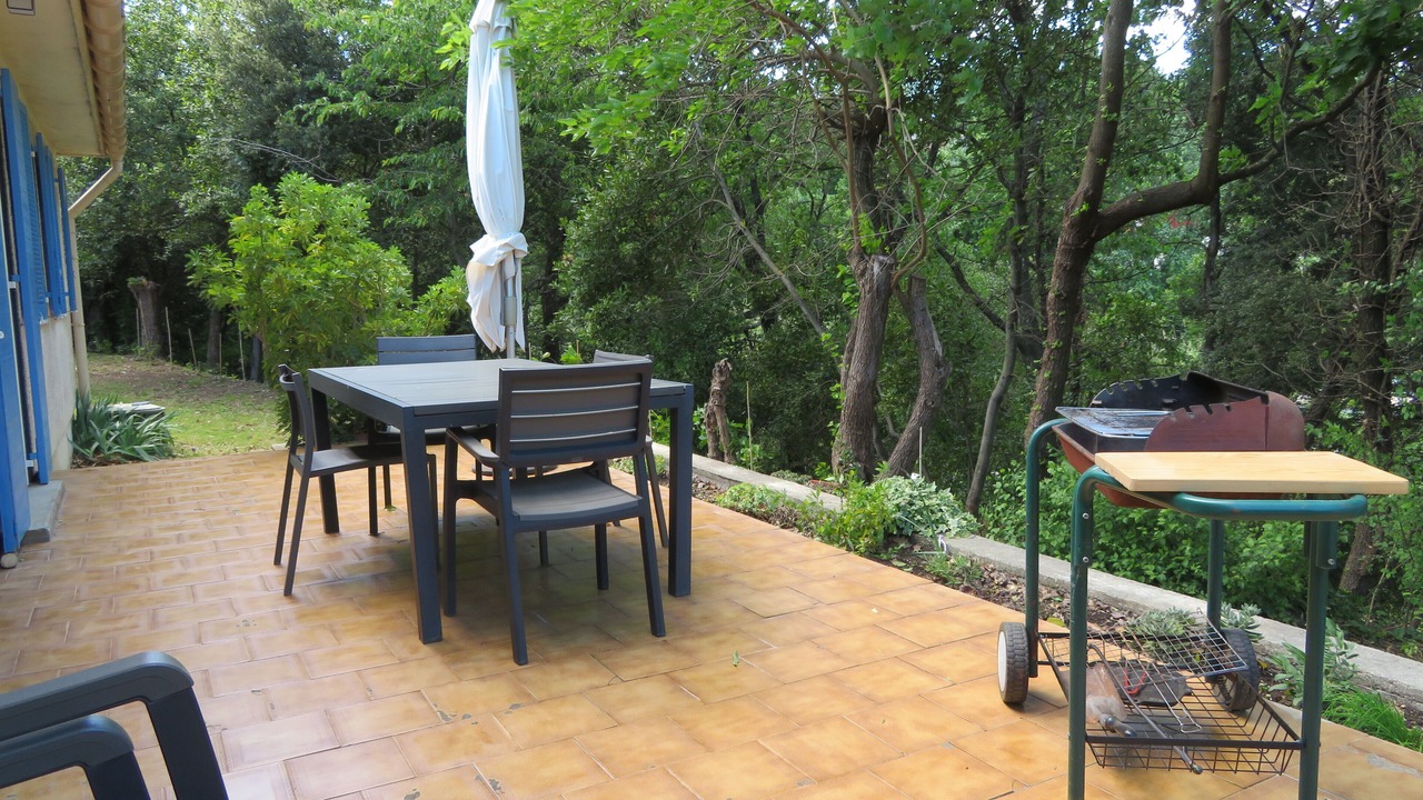 Photo of Outdoor in Saint-Julien-de-Peyrolas
