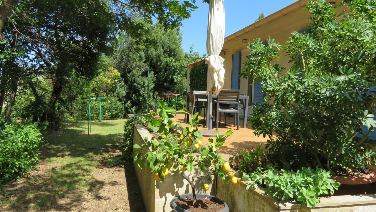 Photo of Outdoor in Saint-Julien-de-Peyrolas