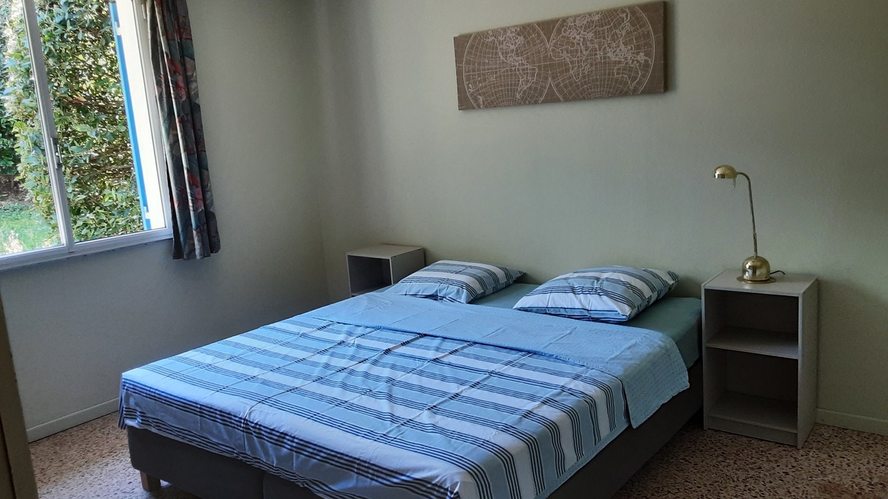 Photo of Bedroom in Saint-Julien-de-Peyrolas