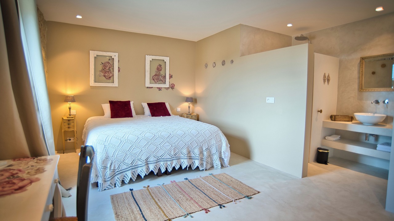 Photo of Bedroom in La Bastide-d'Engras