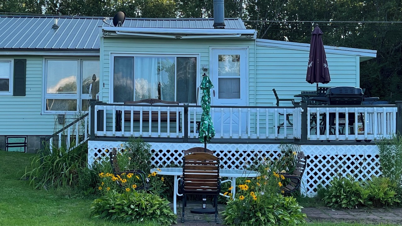 Photo of Outdoor in Clay