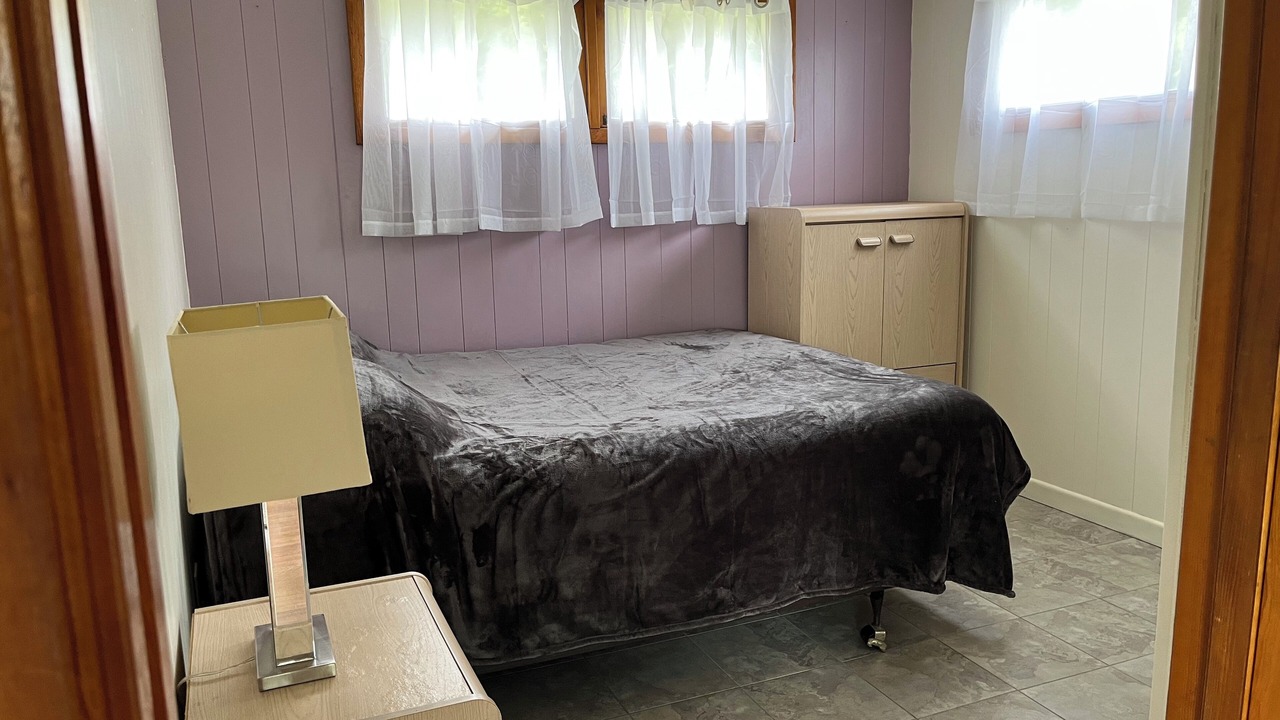 Photo of Bedroom in Clay