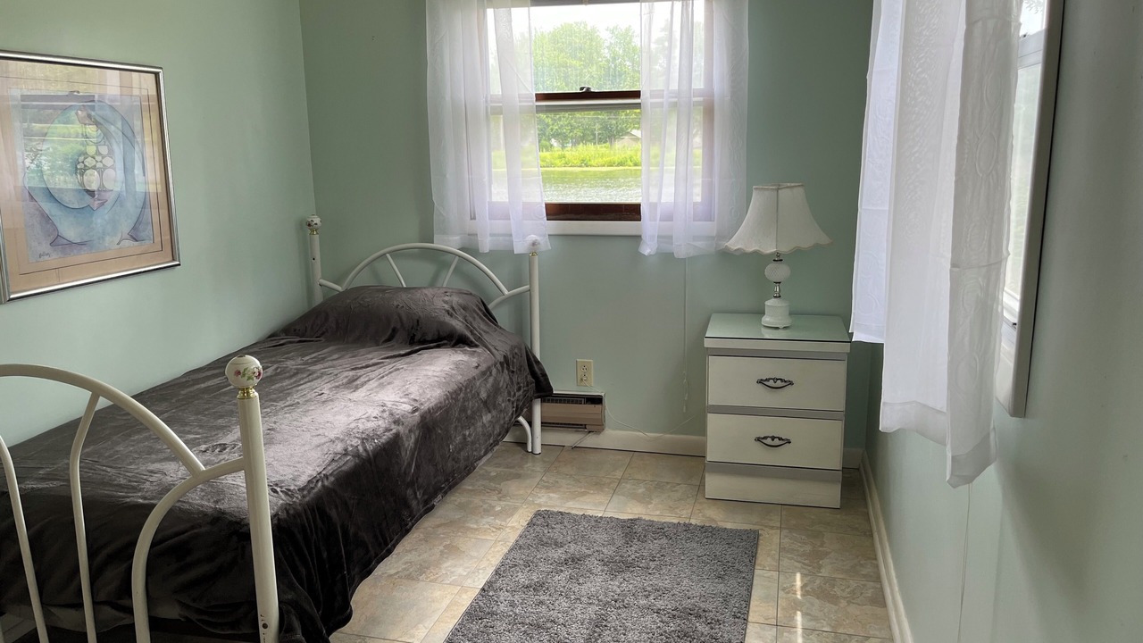 Photo of Bedroom in Clay