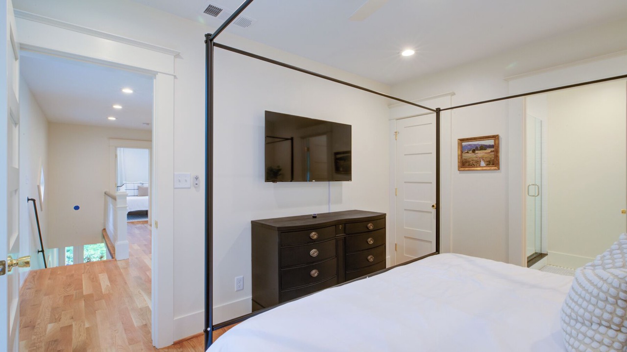 Photo of Bedroom in Harrods Creek