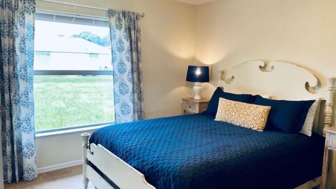 Photo of Bedroom in Pine Valley