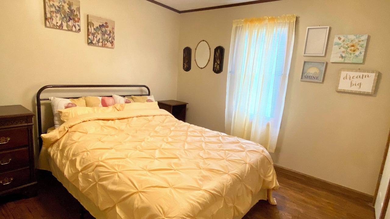 Photo of Bedroom in Summerlee