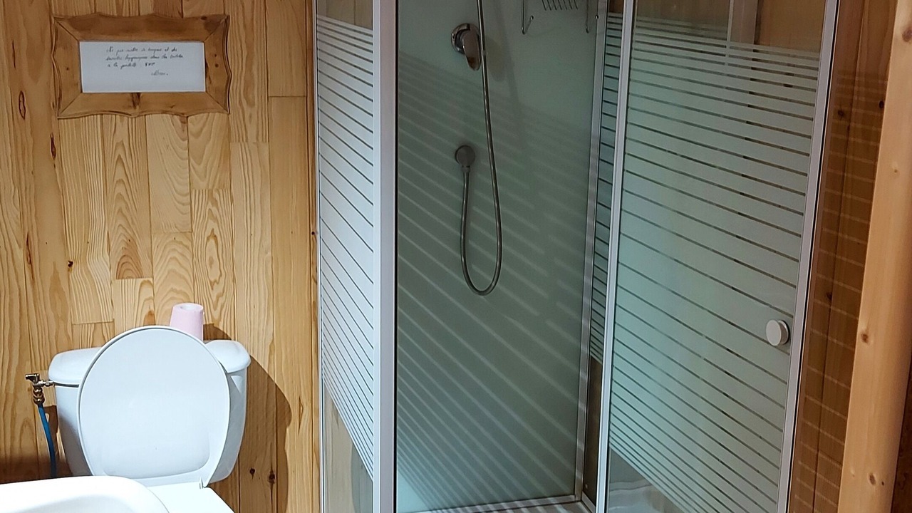 Photo of Bathroom in Jeansagniere
