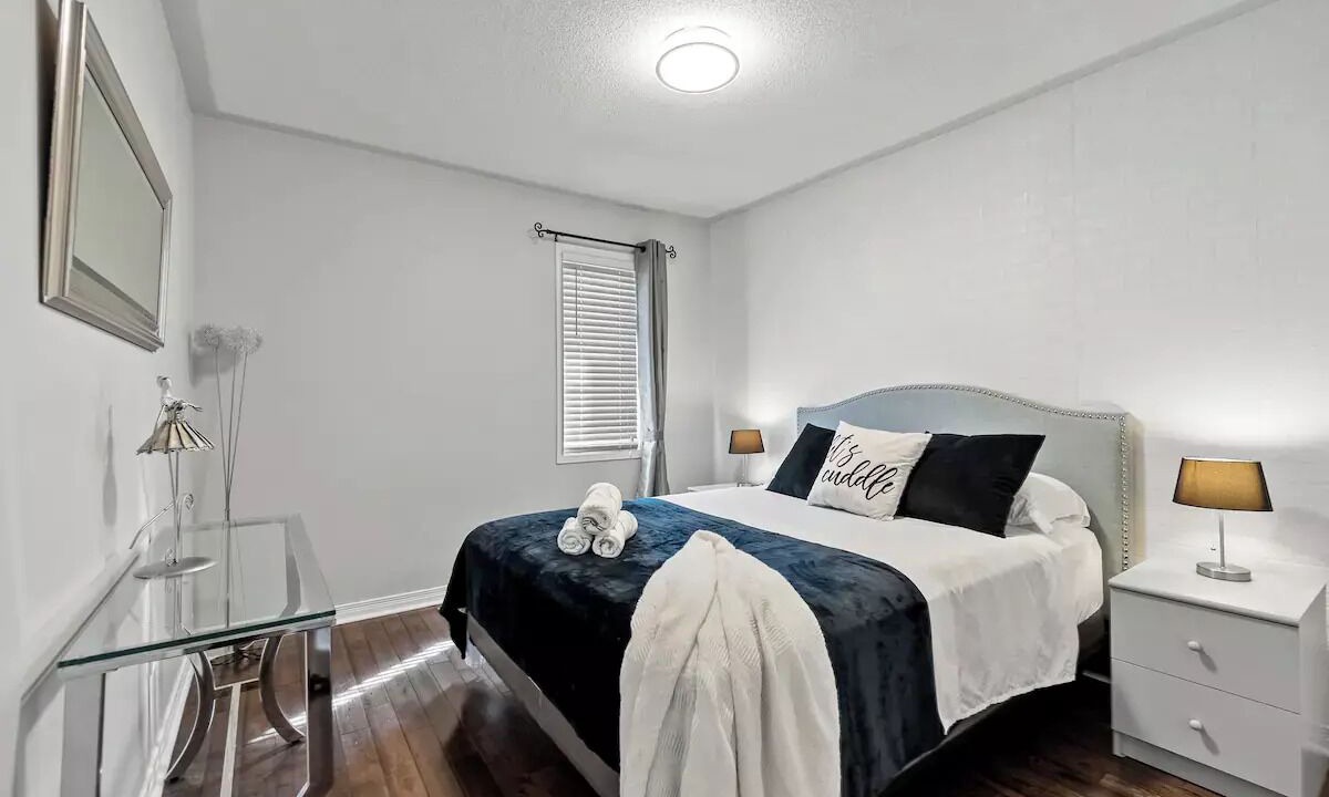 Photo of Bedroom in Richmond Hill