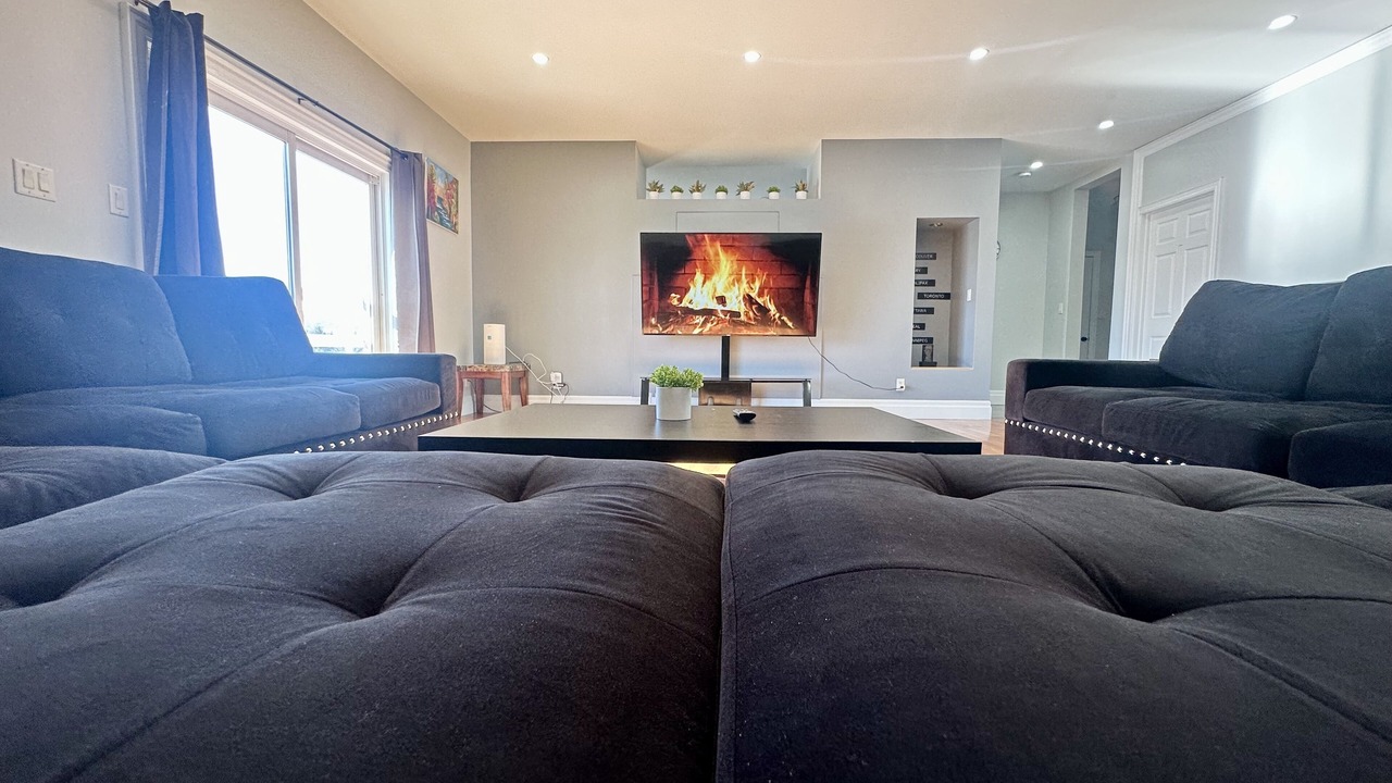 Photo of Livingroom in Adjala-Tosorontio