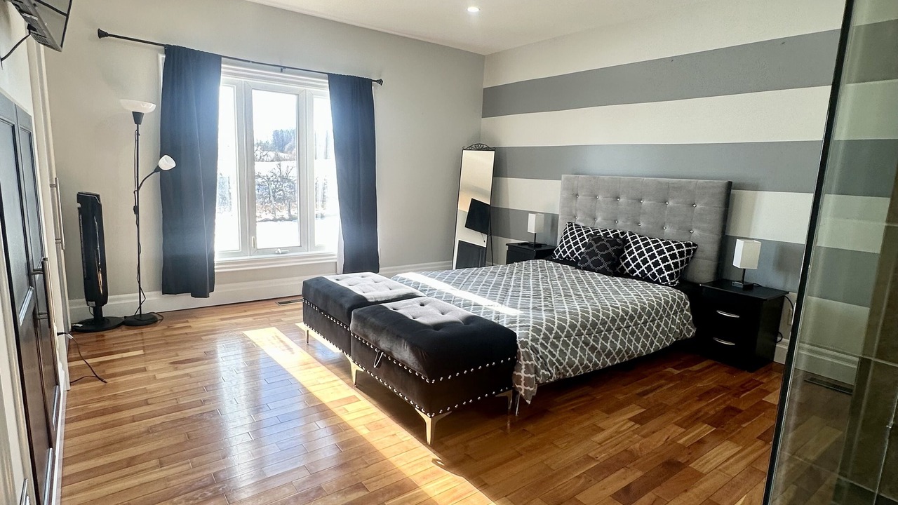 Photo of Bedroom in Adjala-Tosorontio