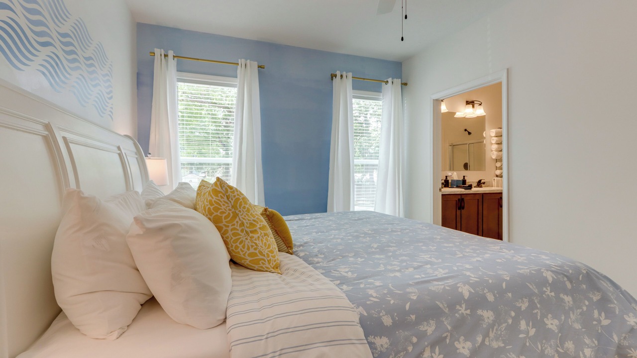 Photo of Bedroom in Stover