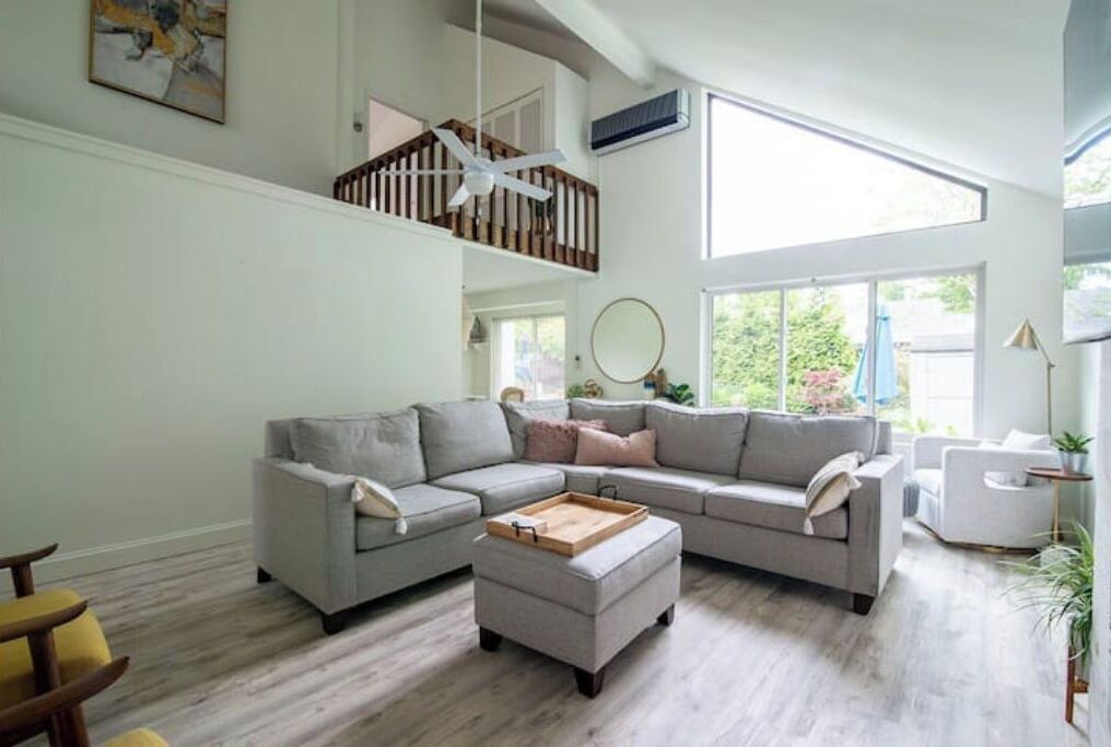 Photo of Livingroom in New London