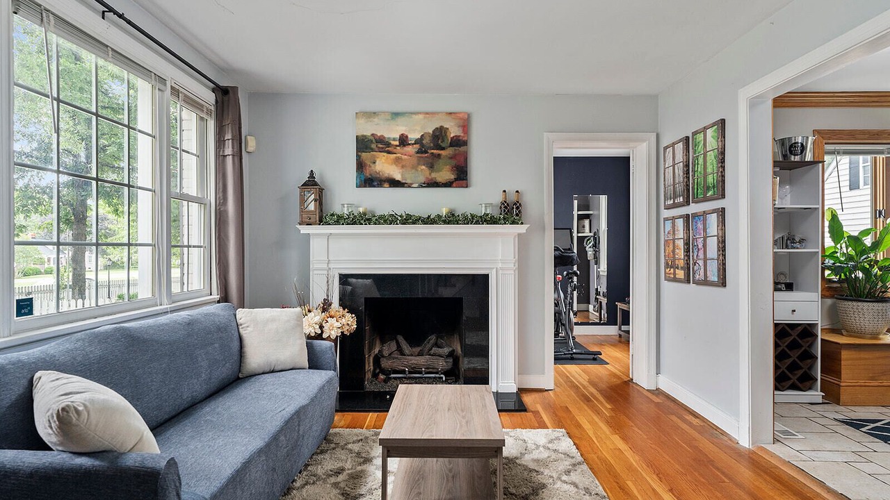 Photo of Livingroom in Richmond