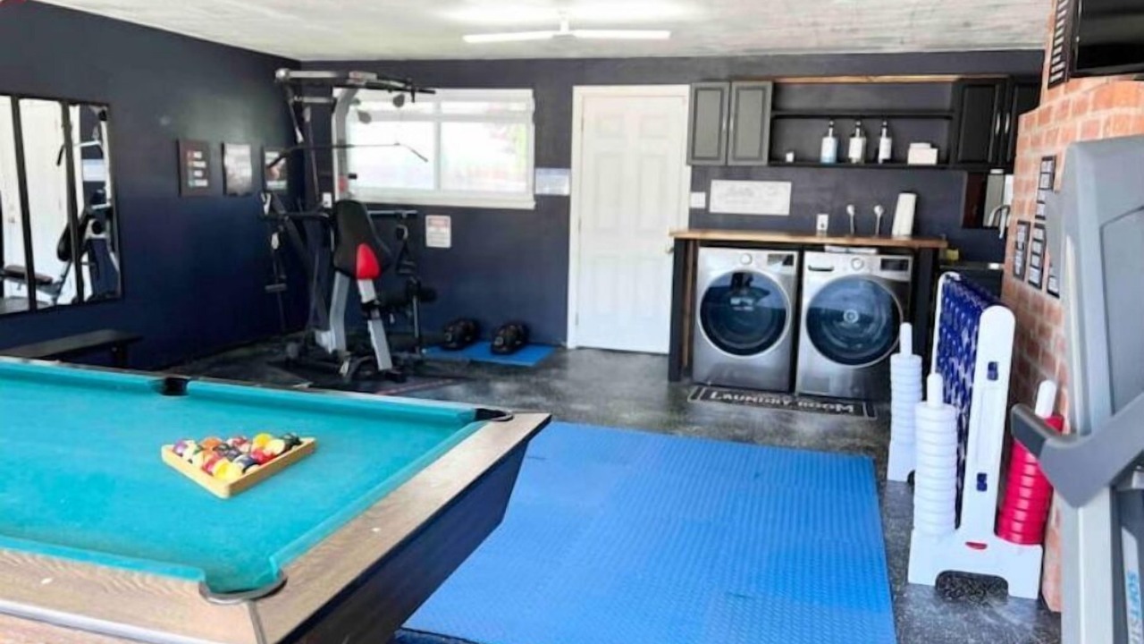 Photo of Bedroom in Raisin