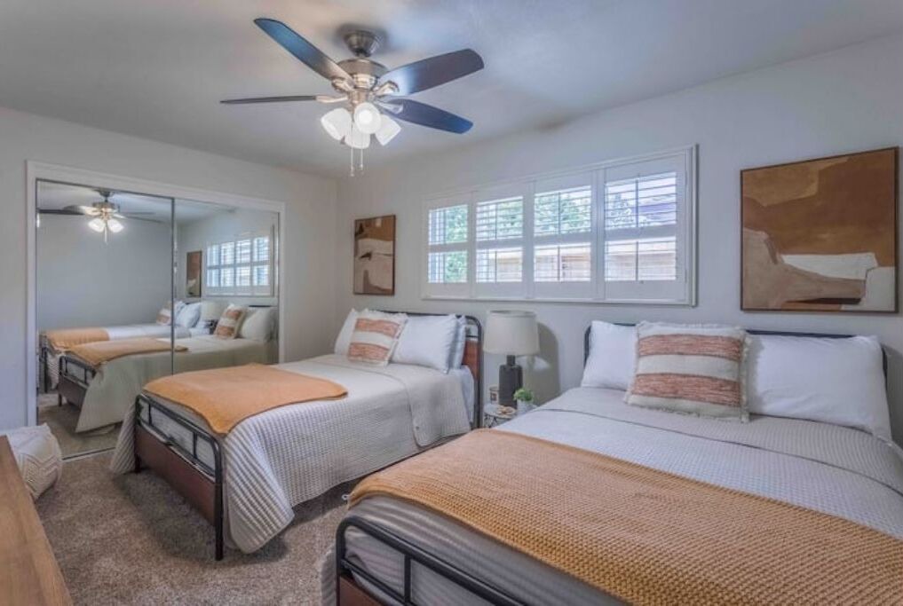 Photo of Bedroom in Raisin