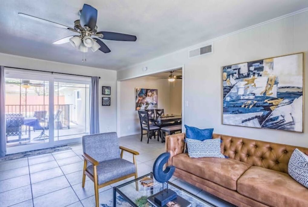 Photo of Livingroom in Raisin