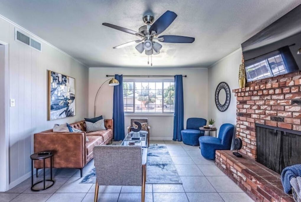 Photo of Livingroom in Raisin