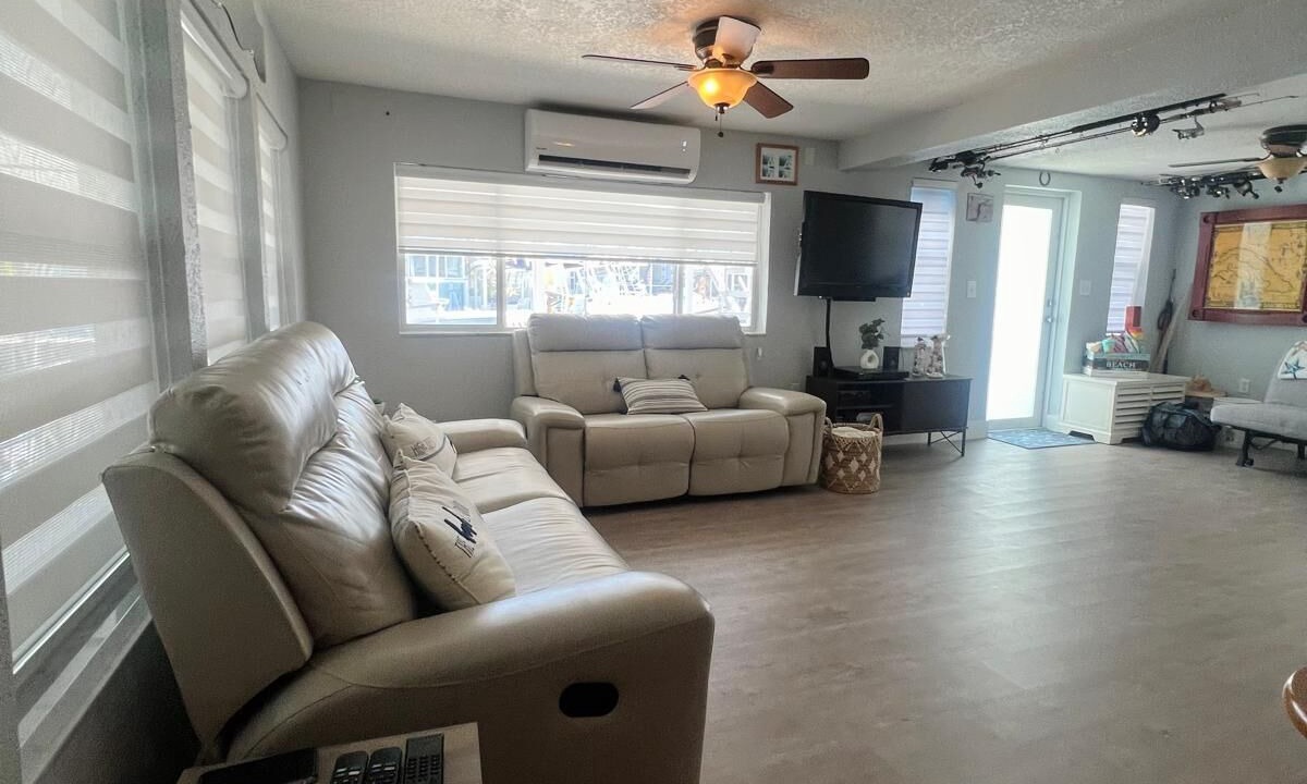 Photo of Bedroom in Tavernier