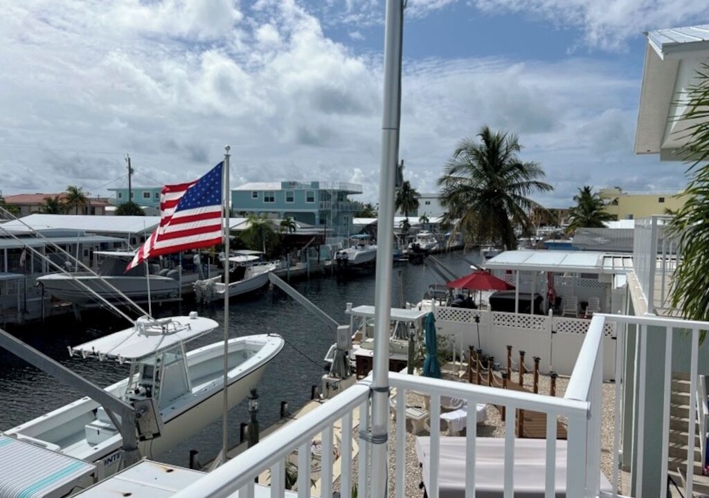 Photo of Others in Tavernier