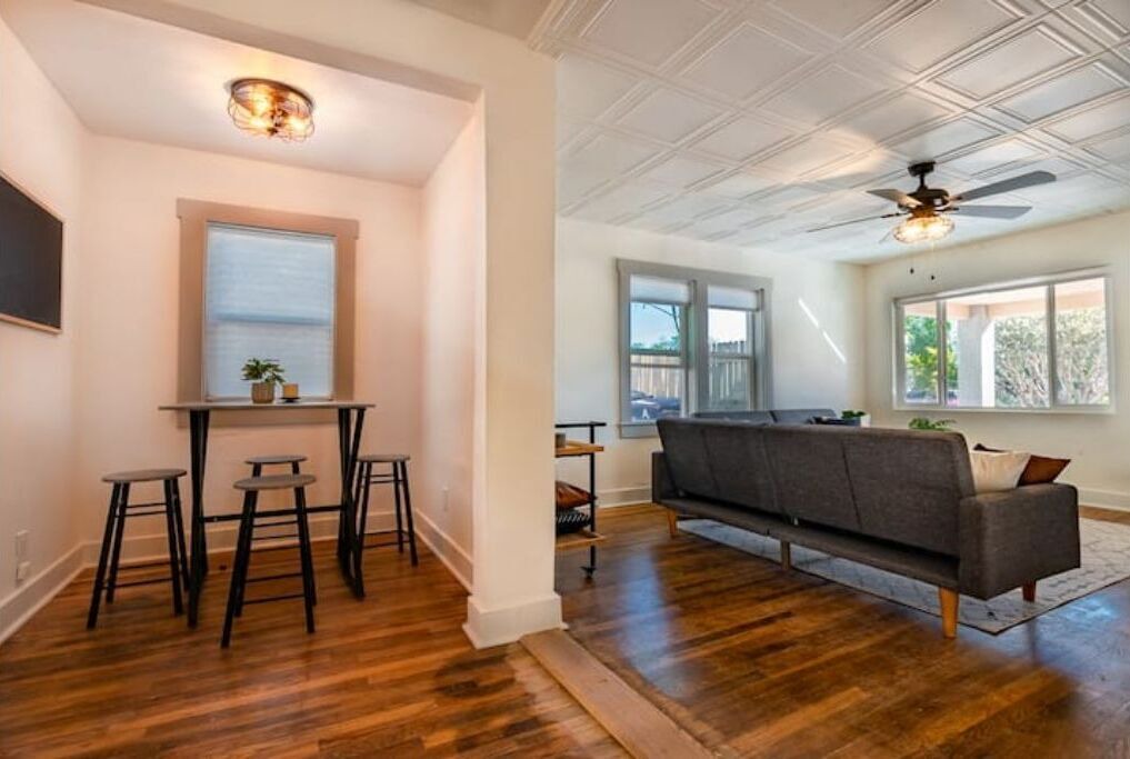 Photo of Livingroom in Nob Hill