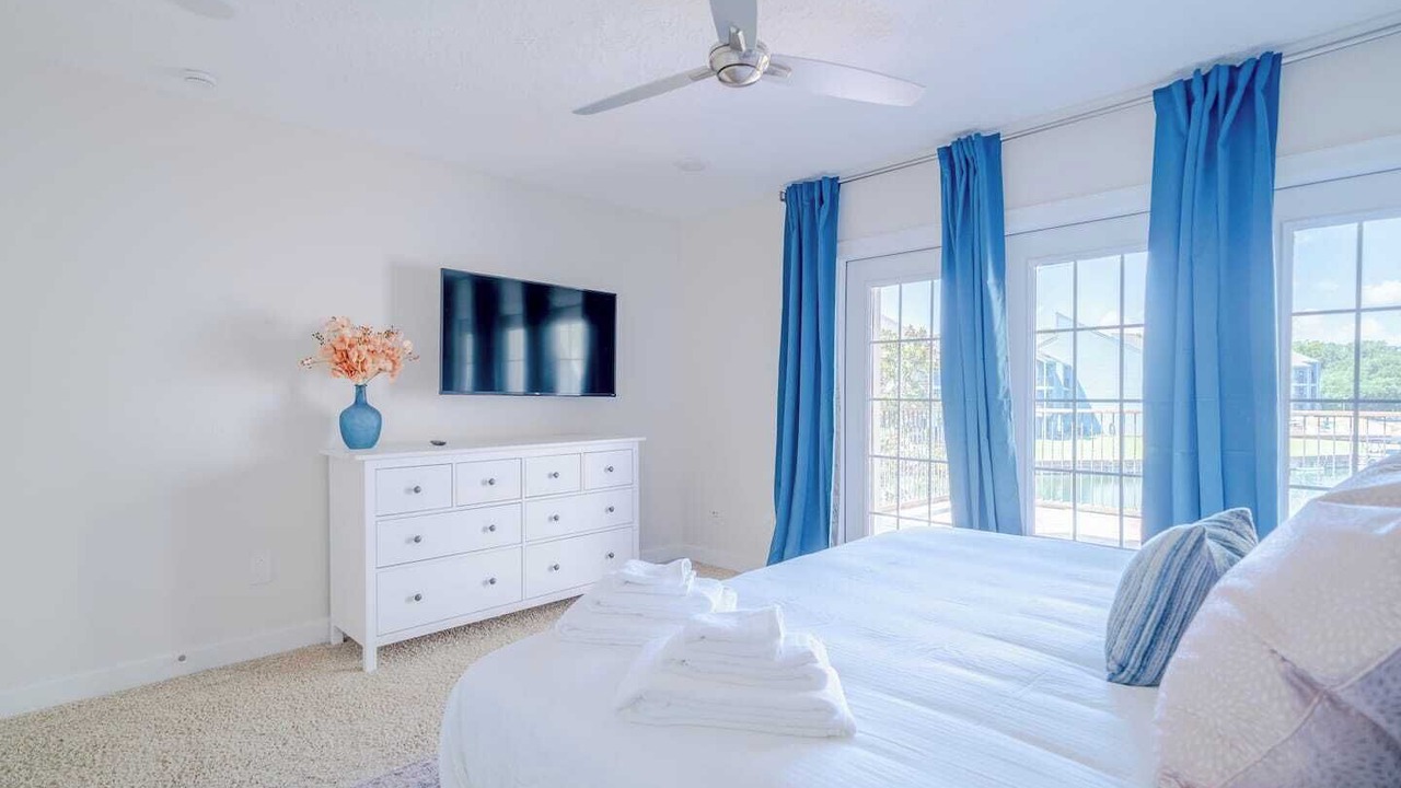 Photo of Bedroom in Walden on Lake Conroe