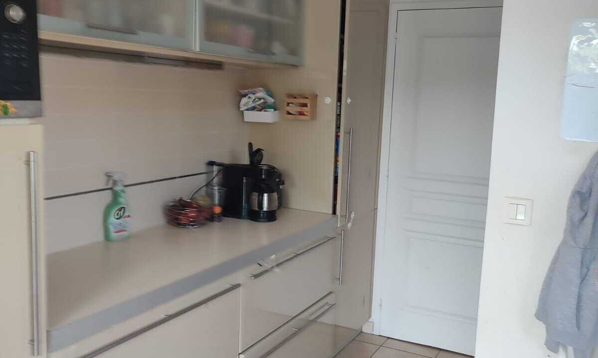 Photo of Kitchen in Pleudihen-sur-Rance