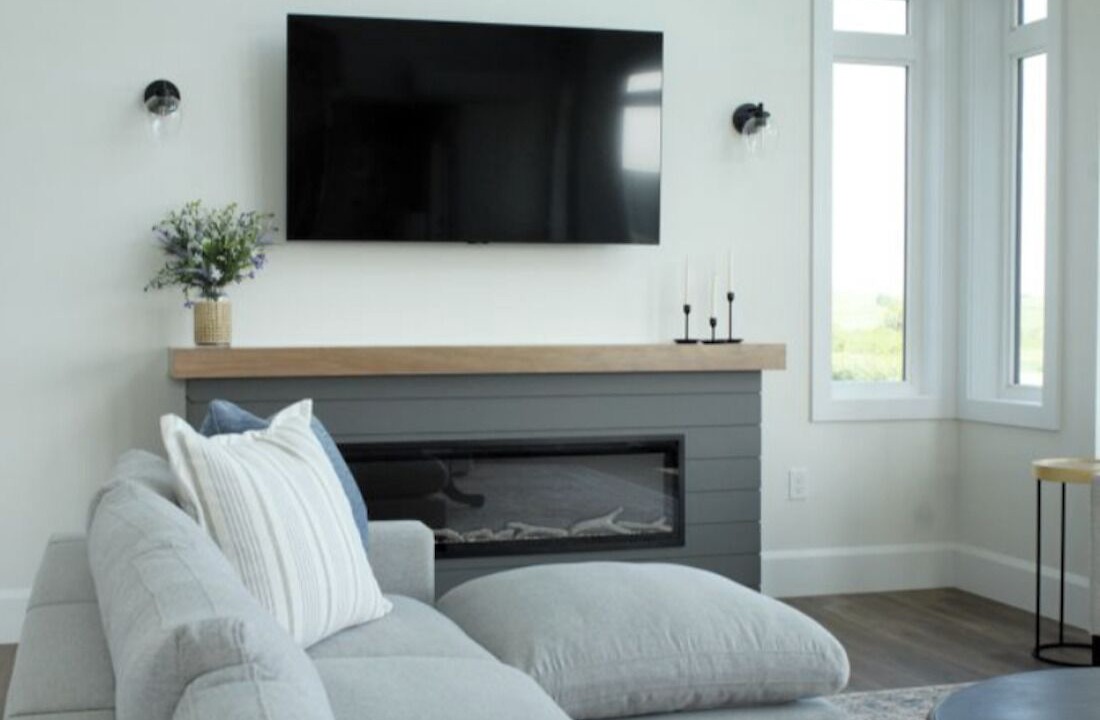 Photo of Livingroom in French River