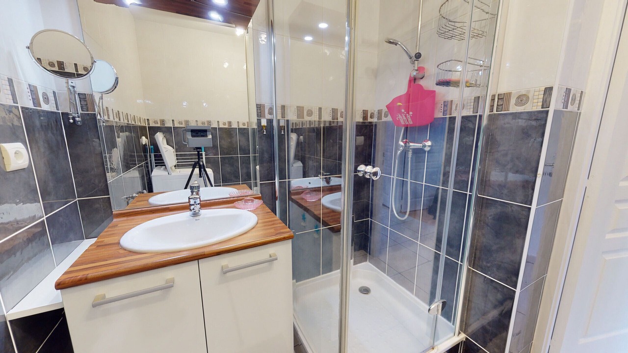 Photo of Bathroom in Saint-Gilles-Croix-de-Vie